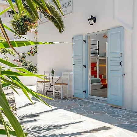 Maria's Place 5
